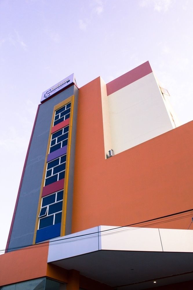 Hotel Royal Manado Exterior foto
