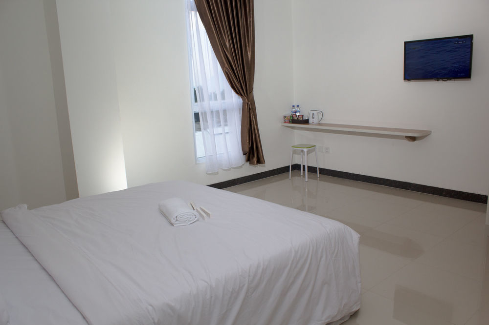 Hotel Royal Manado Exterior foto