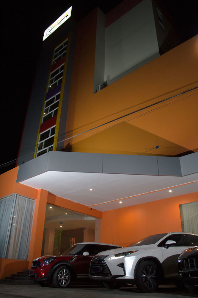 Hotel Royal Manado Exterior foto