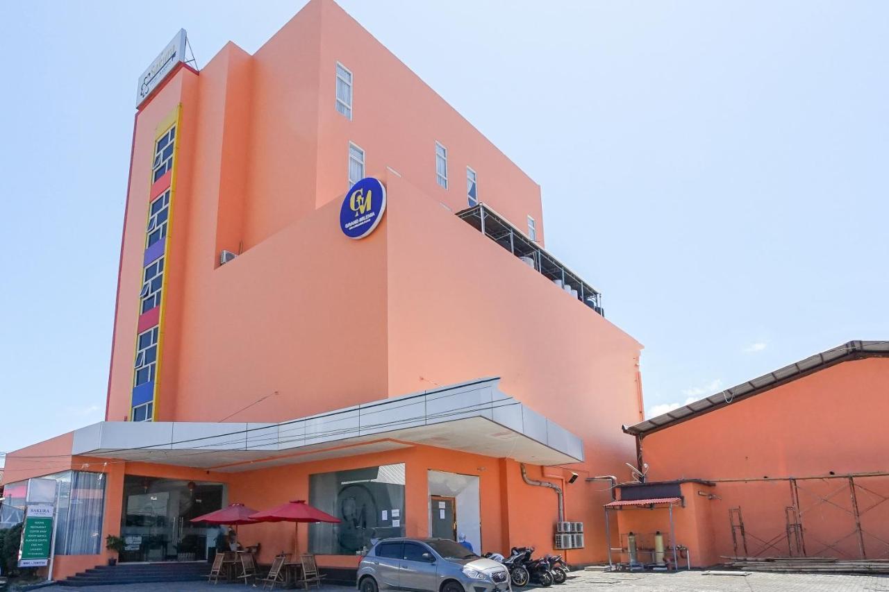 Hotel Royal Manado Exterior foto